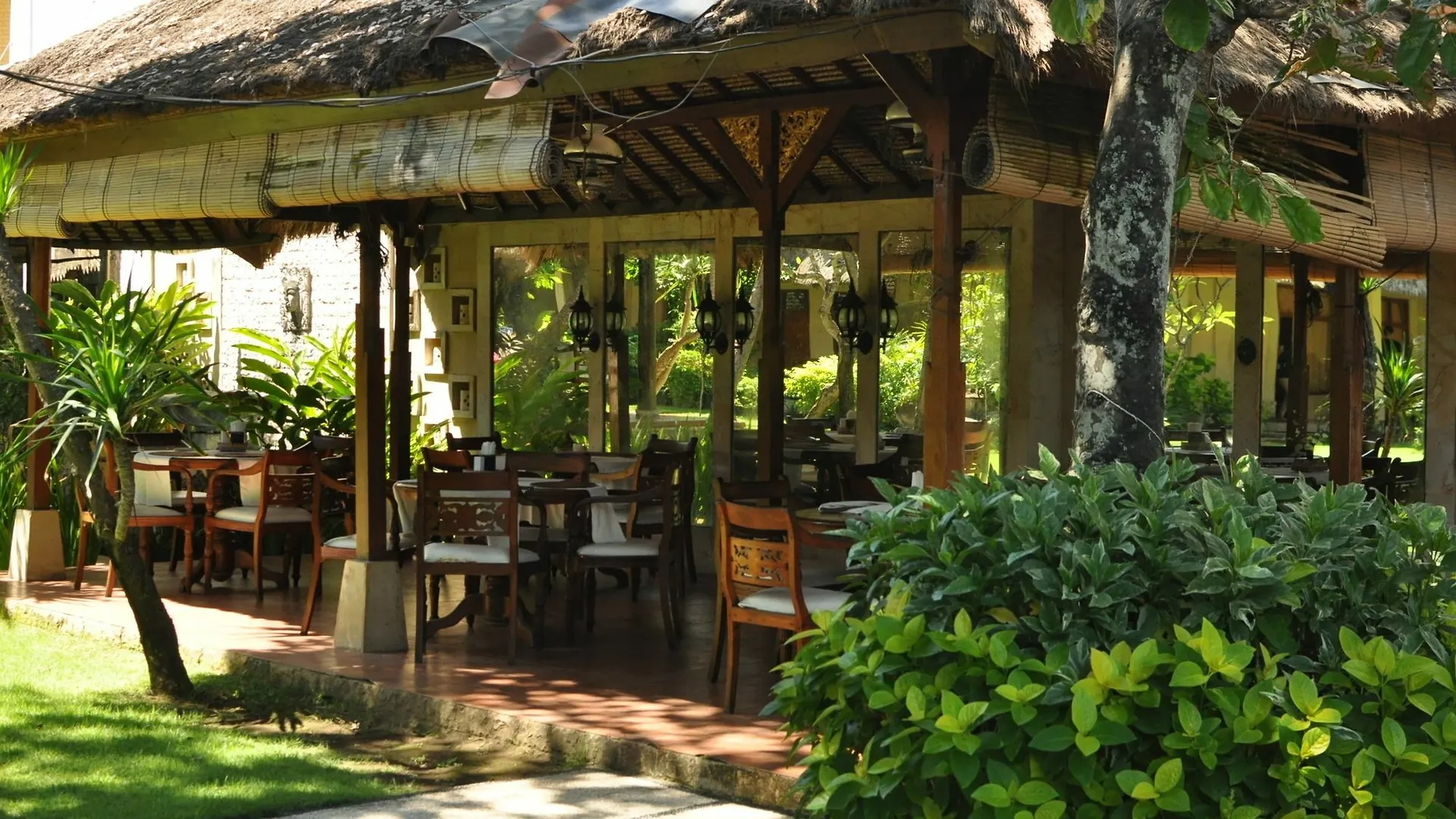 The Sari Beach Legian  Hotel
